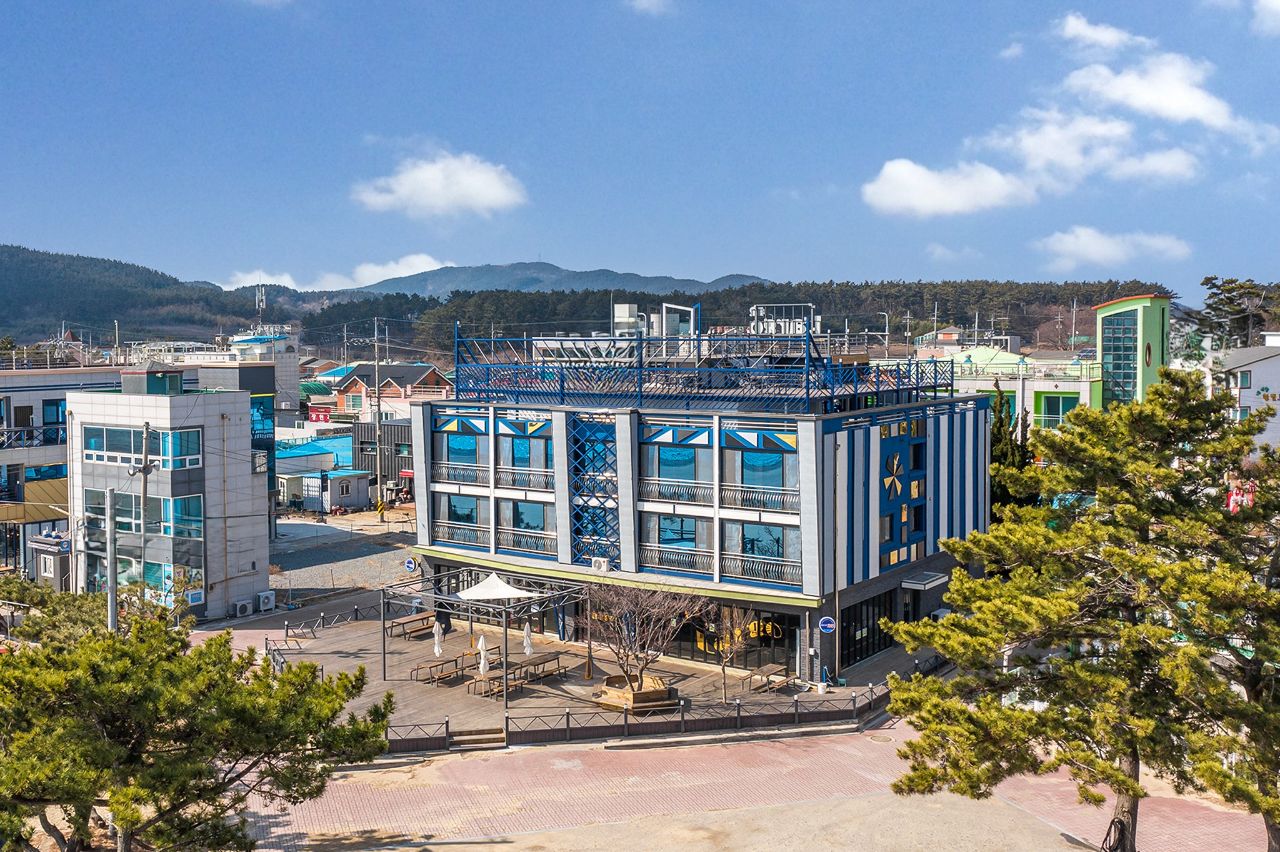 태안군 근흥면 펜션 매매 - 펜션 펜션 및 근생, 대지 184평 4